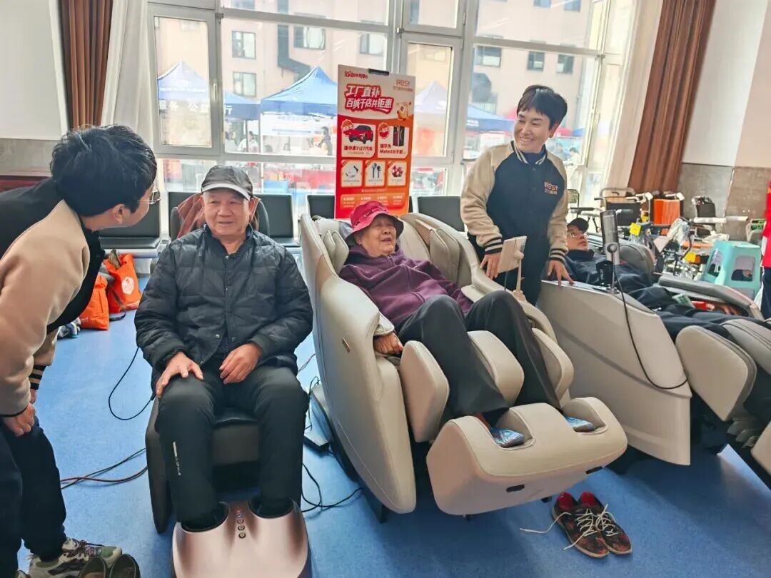 淄博市臨淄區(qū)組織軍休干部參加健康產(chǎn)品展與咨詢活動，探索醫(yī)養(yǎng)結(jié)合新路徑